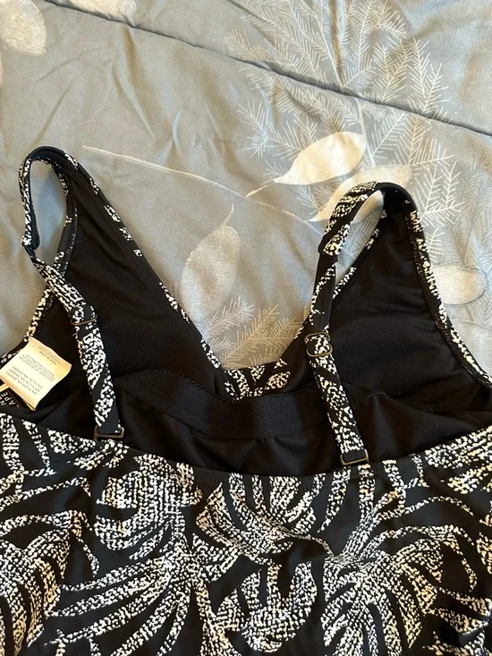 NWTS Island Escape Tankini Tropical Print Sz 6/sm - Picture 7 of 12